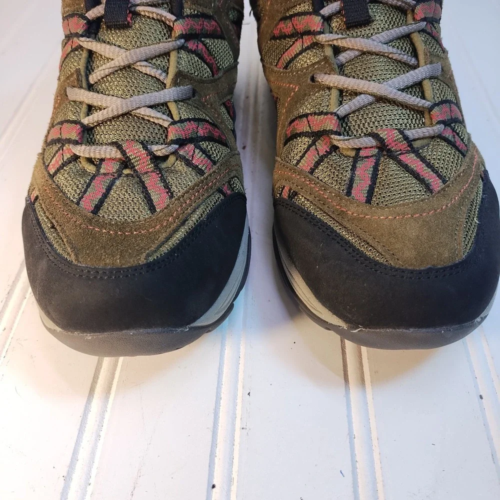 Easy Spirit SEEXPLOREMAP Womens 10M Olive Green Hiking Sneakers Gorpcore Walking